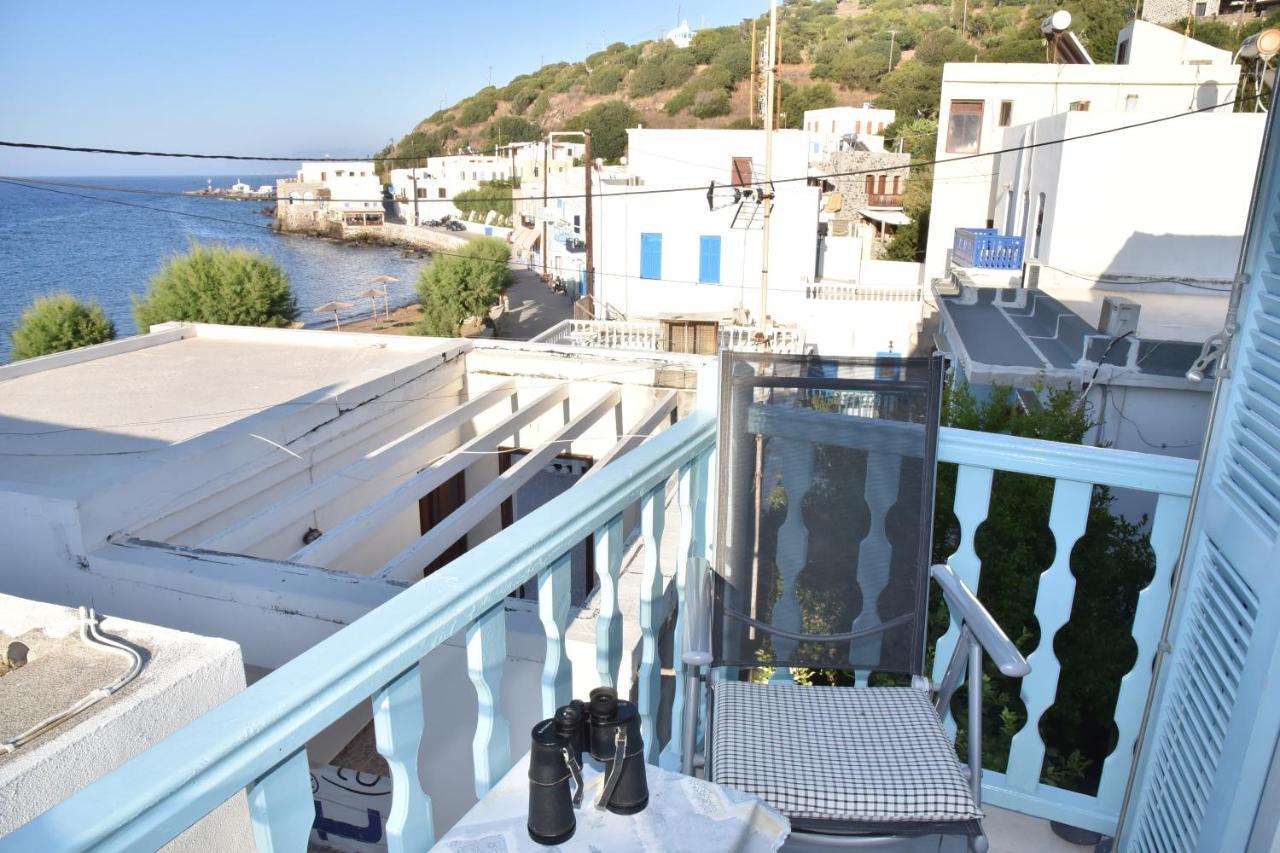 Traditional House By The Sea Mandrákion Zewnętrze zdjęcie
